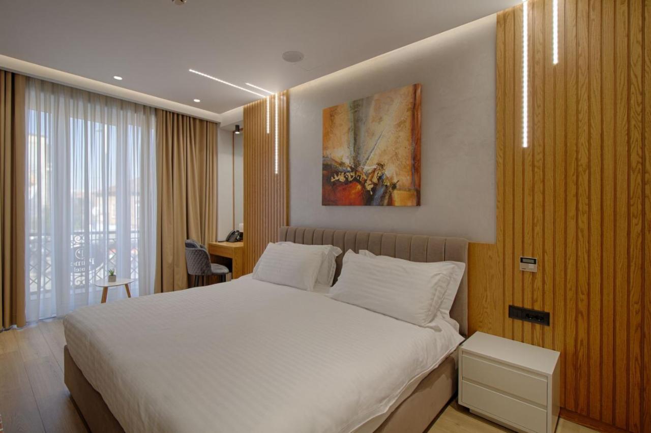 Primo Hotel Tirana Zewnętrze zdjęcie