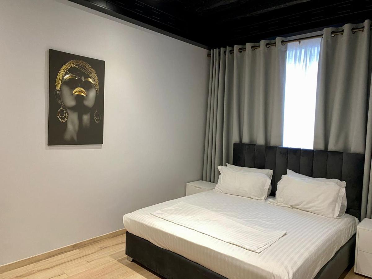 Primo Hotel Tirana Zewnętrze zdjęcie
