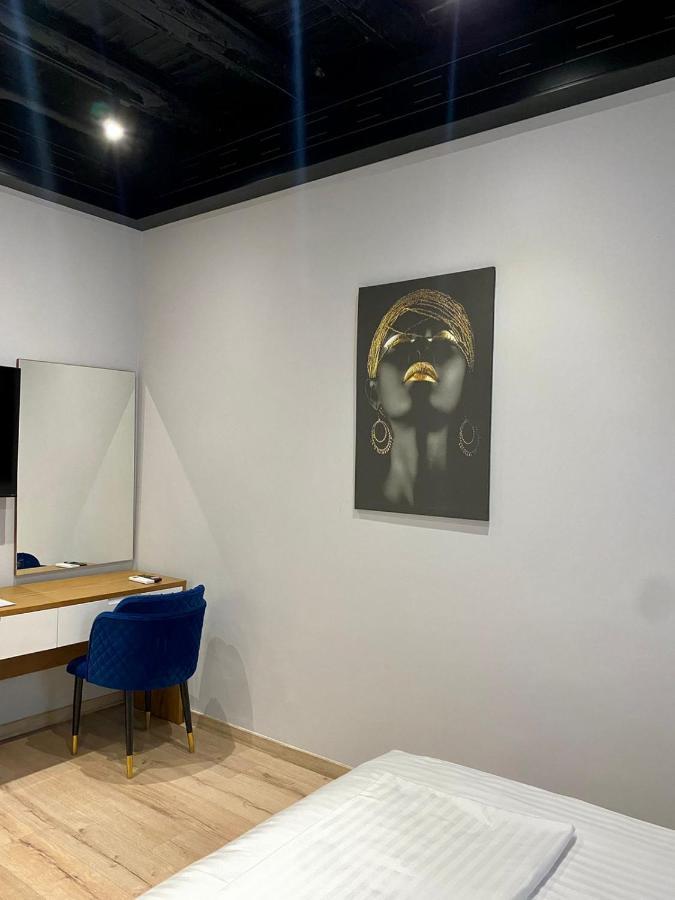 Primo Hotel Tirana Zewnętrze zdjęcie